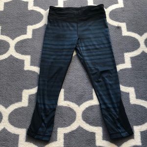 Black and blue cropped Lululemon leggings!